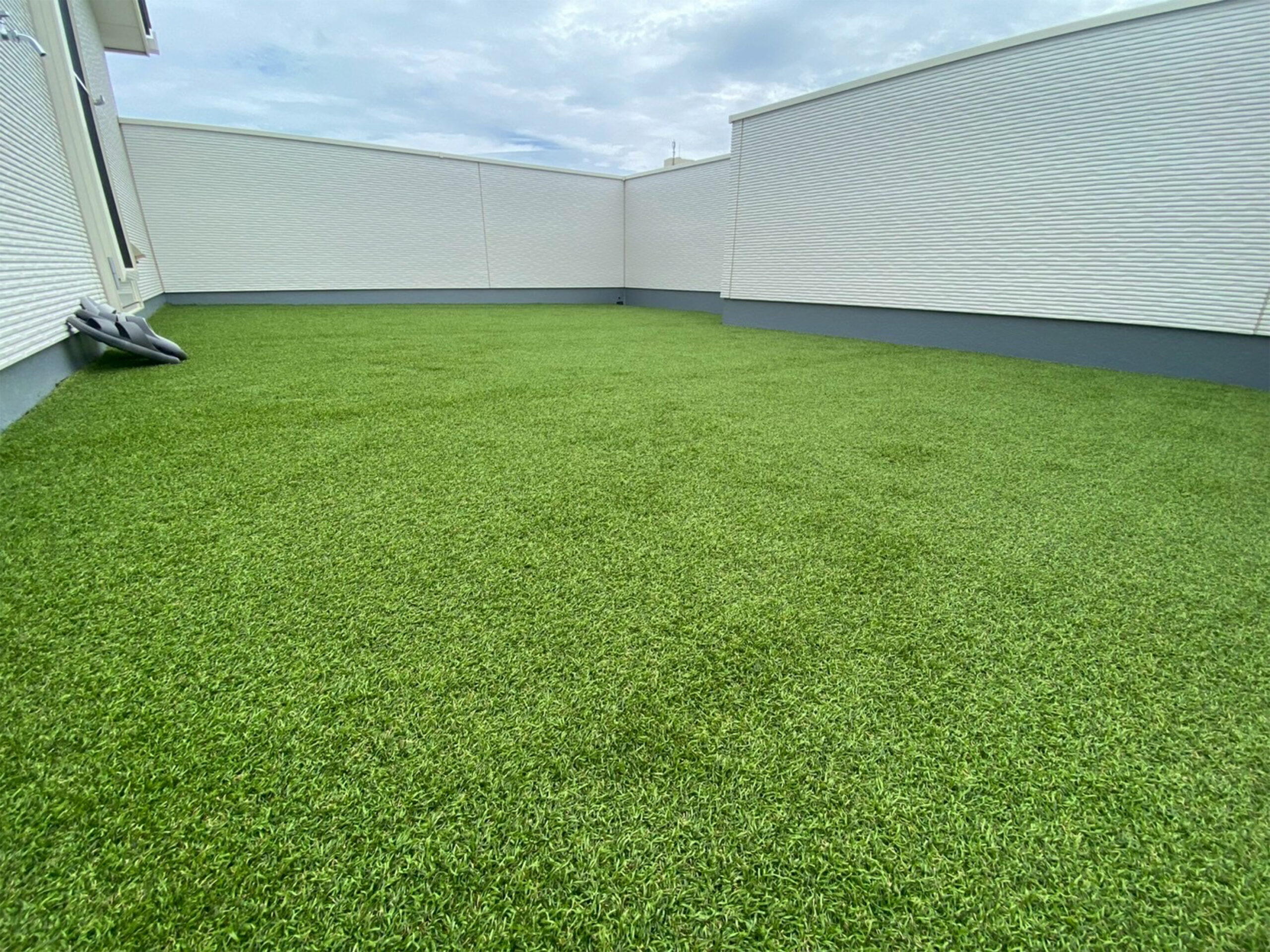 埼玉県 屋上 人工芝施工 After